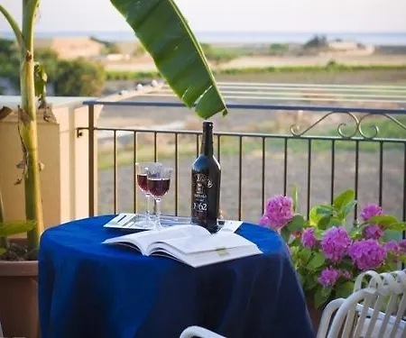 Bed & Breakfast - Vista Egadi - Torre Nubia