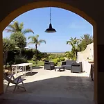 Panzió - Vista Egadi - Torre Nubia